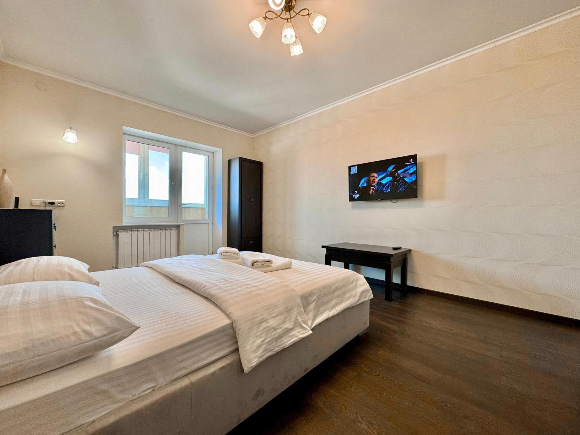 Apartpoltava Світлі Просторі Апартаменти 80М2 , 2-Окремі Кімнати, Новобудова Центр Чек Банківський エクステリア 写真